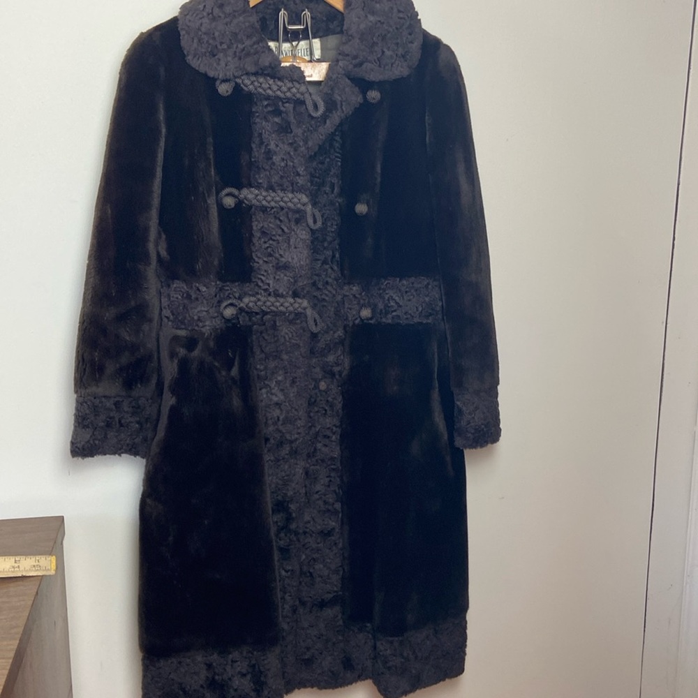 Vintage 1970s coat Borgana styled by Fairmoor for Bonwitt Teller faux fur. 36 in
